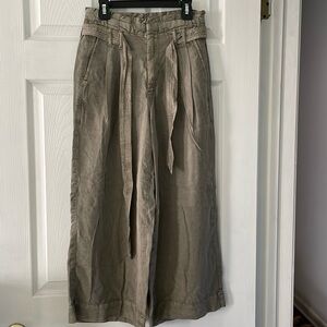 American Eagle Women’s Flowy Cropped Pants